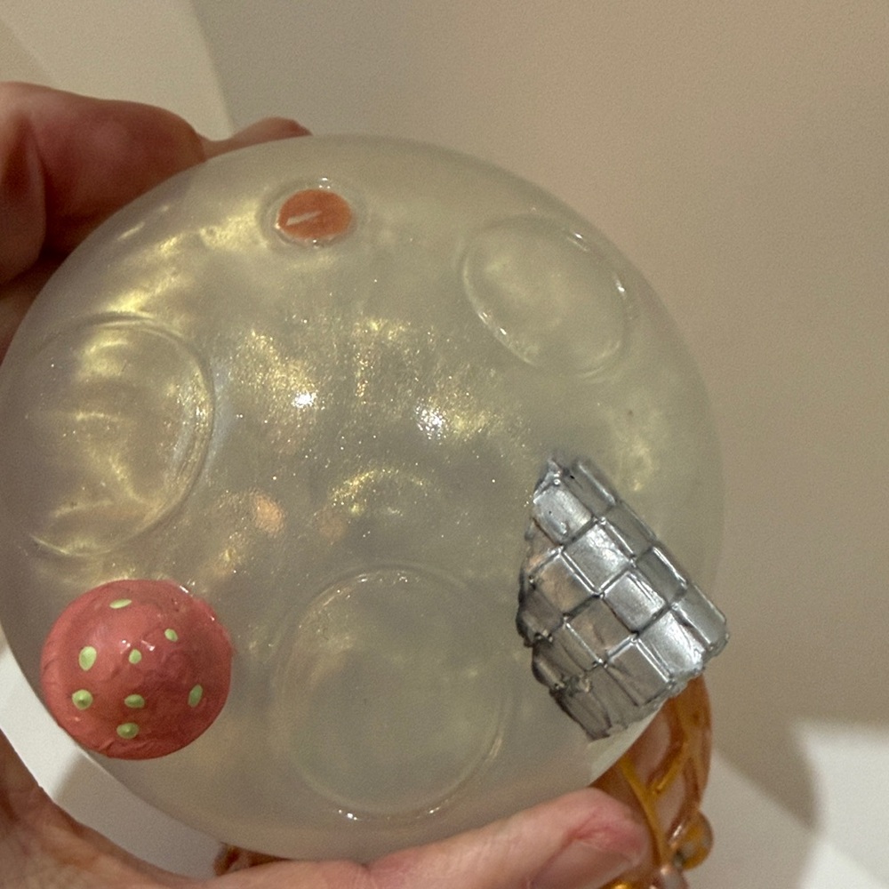Unique Resin,Mushroom House Art Decor in Silver and Gold - Picture 5 of 10